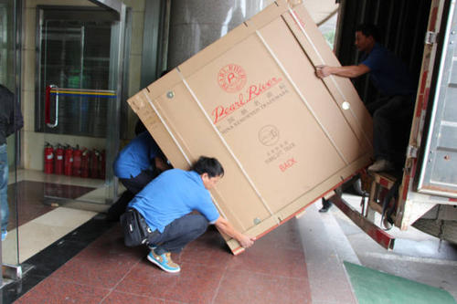 仁和钢琴贵重工艺品无忧运